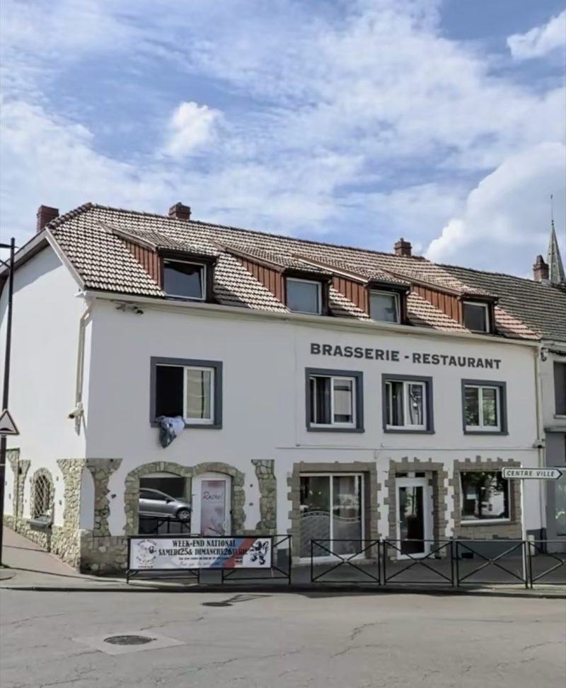 Local commercial de 30 m² refait, 300 € sans charges
