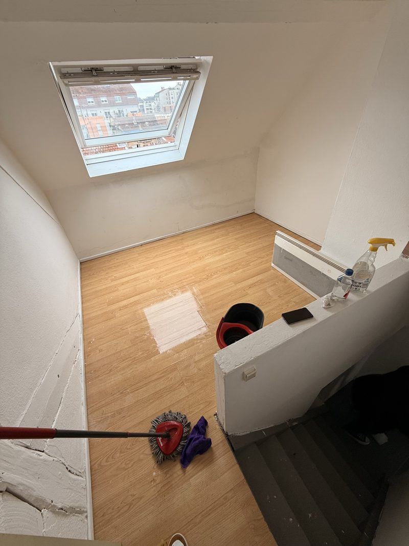 T2 de 42 m² en duplex, balcon privatif et pièce sous les toits