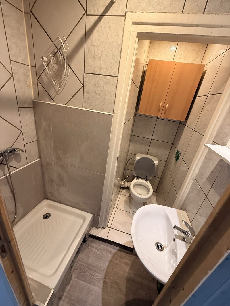 T2 de 42 m² en duplex, balcon privatif et pièce sous les toits