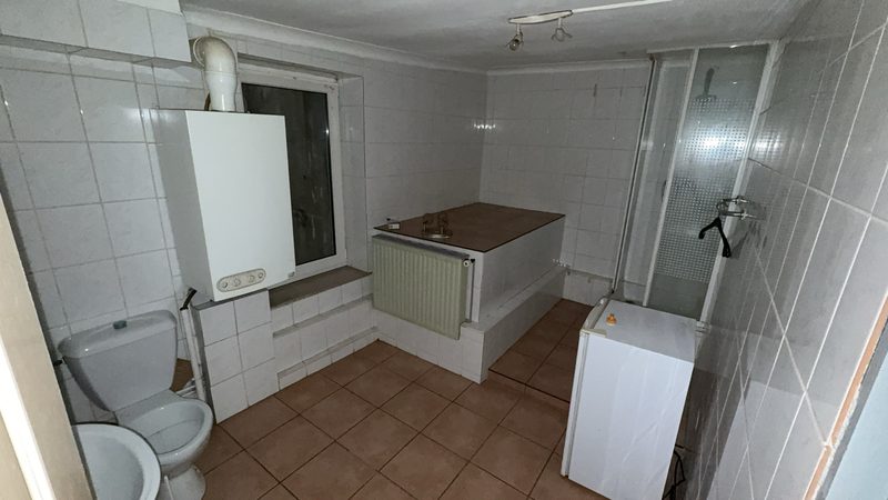 Studio de 35 m² en rez-de-chaussée, en plein centre